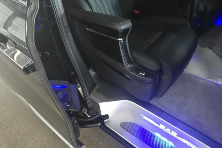 Used GAC Trumpchi M8 2024 Master Series 400T Ultimate Edition Interior 5