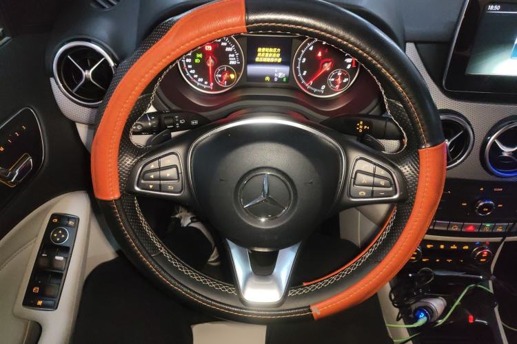 Used Mercedes-Benz B-Class 2015 B 200 Fashion Model Steering Wheel