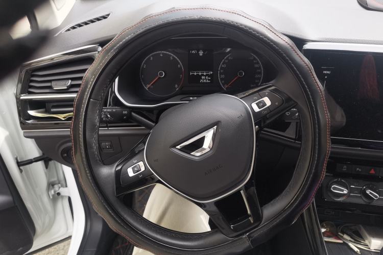 Used Jetta VS5 2022 280TSI Automatic Enjoyment Pro Trim Steering Wheel