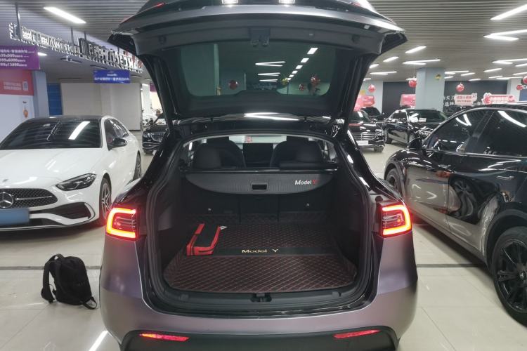 Used Tesla Model Y 2022 Rear-Wheel-Drive Version