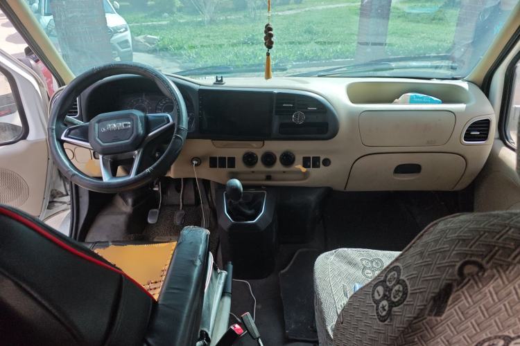 Used JMC Transit 2020 2.8T Business-Grade Long-Wheelbase Mid-Roof 9-Seater China V Emission Standard JX493 Center Console