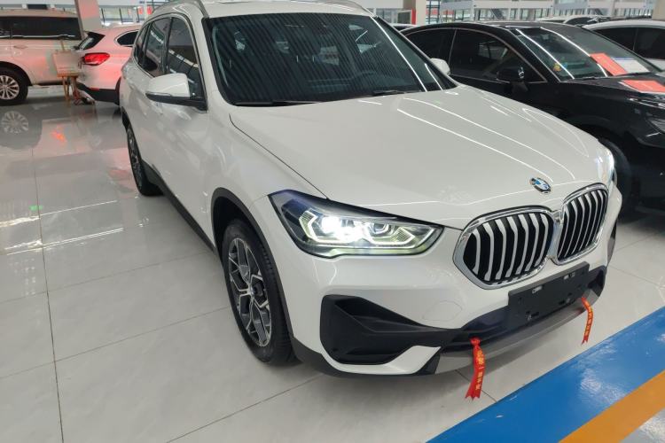 Used BMW X1 2022 sDrive25Li Leading Model Front Right 45 Deg