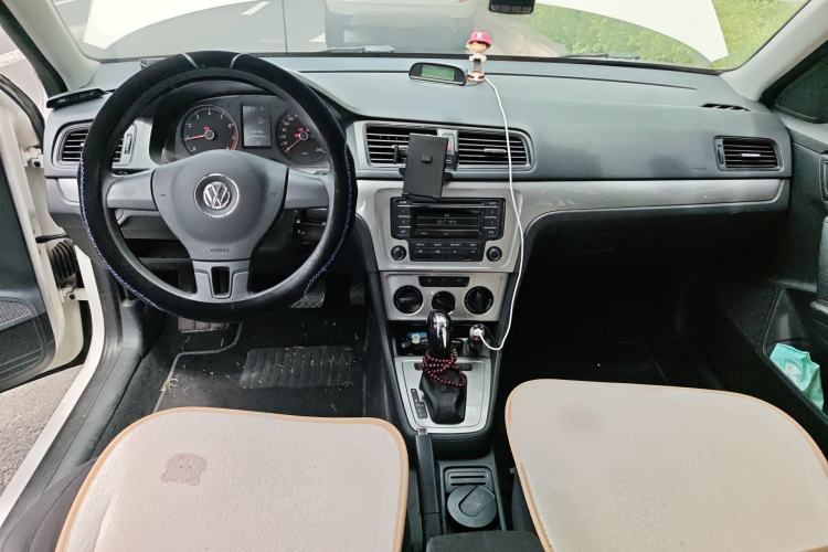 Used Volkswagen Lavida 2013 Revised Classic 1.6L Automatic Fashion Edition
