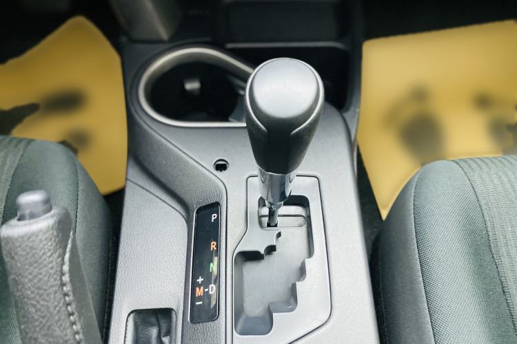 Used Toyota RAV4 2016 2.0L CVT Two-Wheel Drive Fashion Edition China V Standard