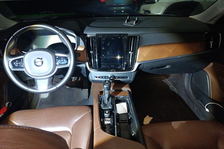 Used Volvo S90 2020 T5 Zhiyi Luxury Edition