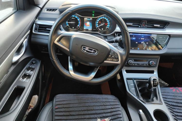 Used Geely Auto Emgrand 2019 Leading Edition 1.5L Manual Luxury Model China VI Standard
