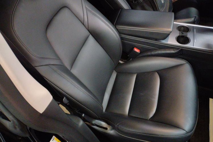 Used Tesla Model Y 2021 Long-Range All-Wheel-Drive Version 3D7
