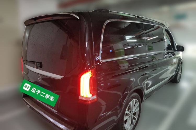 Used Mercedes-Benz V-Class 2022 V 260 Avantgarde Edition
