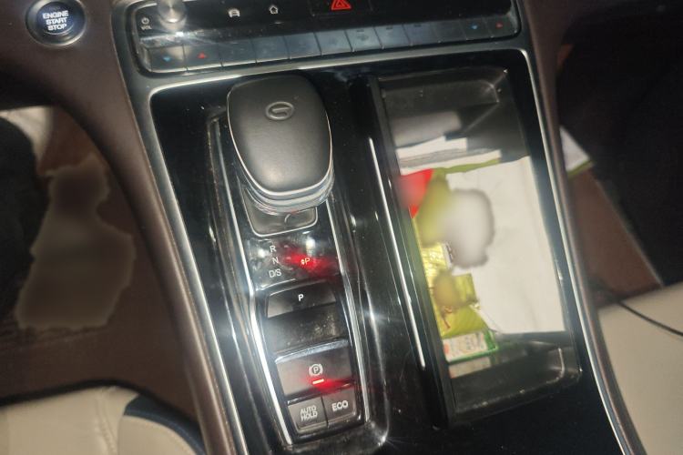 Used GAC Trumpchi M8 2021 Lingxiu Series 390T Luxury Edition Gear Lever