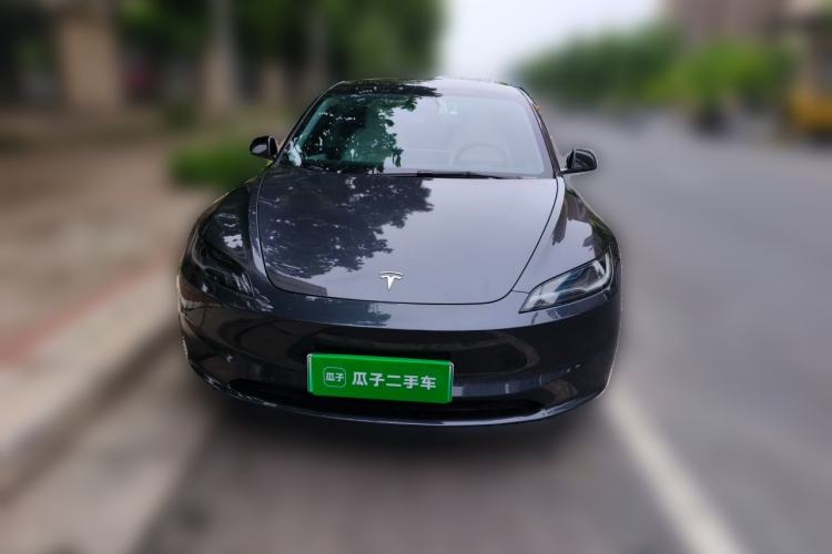 Used Tesla Model 3 2023 Long-Range All-Wheel-Drive Version
