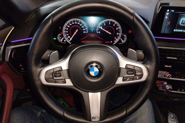 Used BMW 5 Series 2018 Facelifted 530Li xDrive M Sport Package
