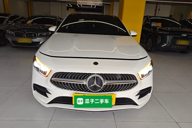 Used Mercedes-Benz A-Class 2022 Revised Version A 200 L Sport Sedan Fashionable Style
