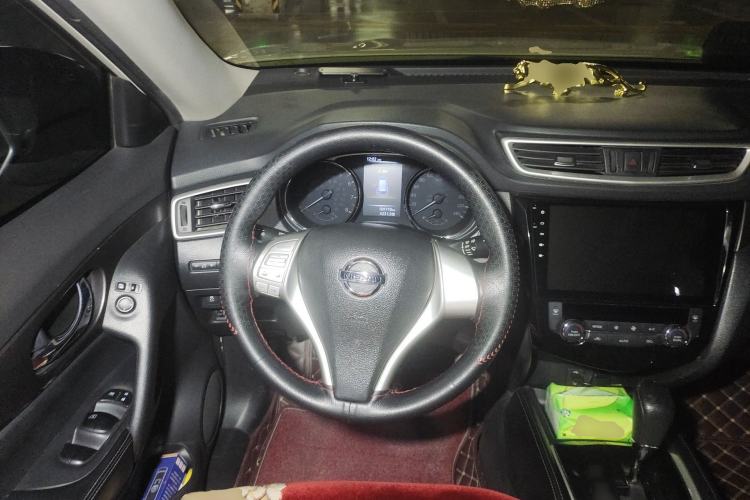 Used Nissan X-Trail 2014 2.0L CVT Comfort Edition 2WD Steering Wheel