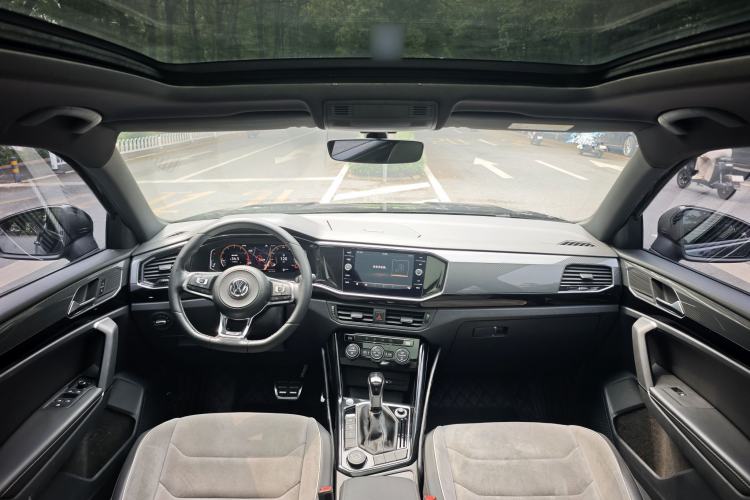 Used Volkswagen Tayron 2019 380TSI Four-Wheel Drive R-Line China VI-standard Interior 4