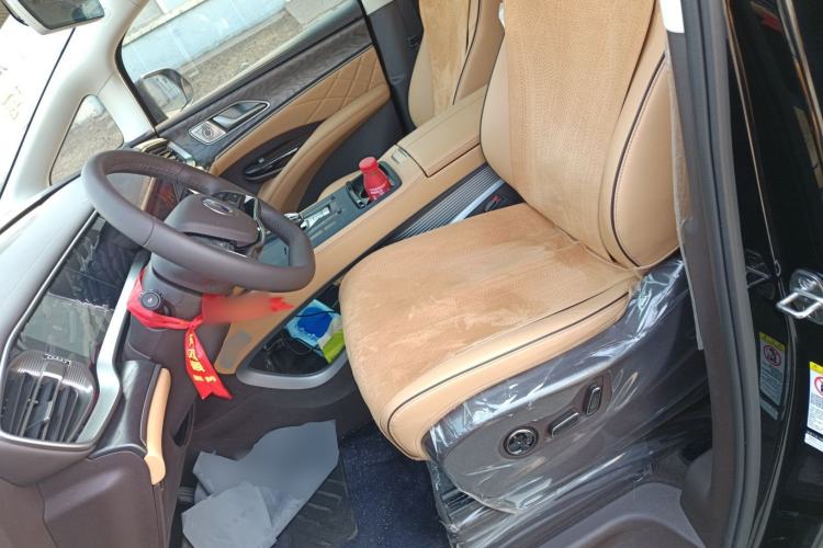 Used Denza D9 2024 DM-i 980 Four-Wheel Drive Prestige Model