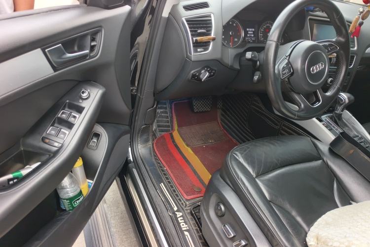 Used Audi Q5 2013 40 TFSI Technology Edition Driver Seat