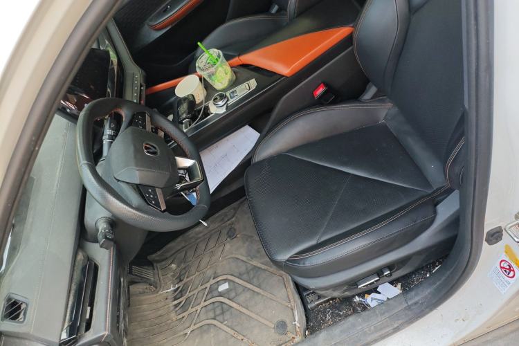 Used CHANGAN UNI-V iDD 2023 ZhiDian iDD 1.5T 113km ZhiKu Model
