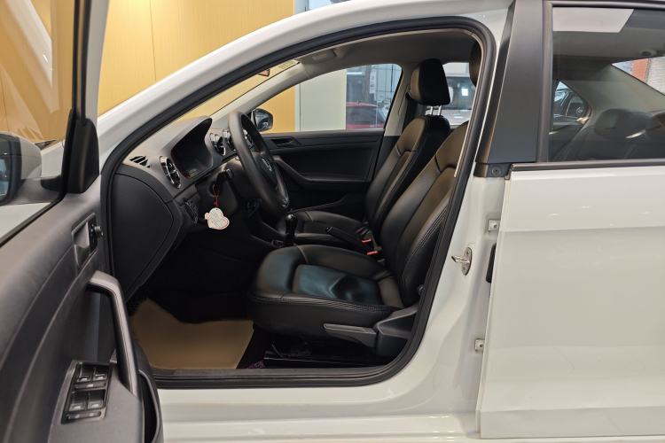 Used Volkswagen Jetta 2019 Dream Edition 1.5L Manual Fashion Version