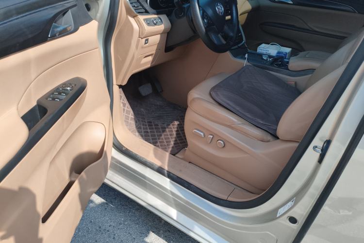 Used Buick GL8 2020 ES Land Cruiser 653T Luxury Model