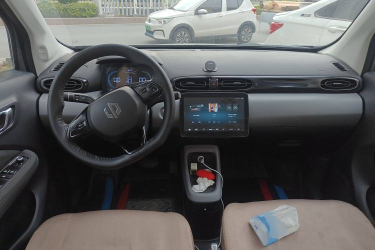 Used Leapmotor T03 2020 400 Lite Edition Center Console