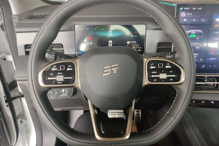 Used JETOUR Shanhai L9 2024 1.5TD 2DHT Air 5-Seater Steering Wheel