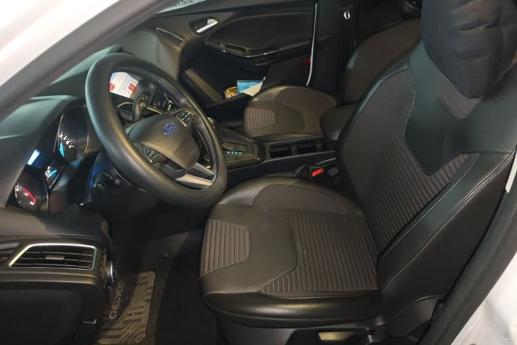 Used Ford Focus 2018 Hatchback Classic 1.6L Automatic Trendy SmartDrive Edition