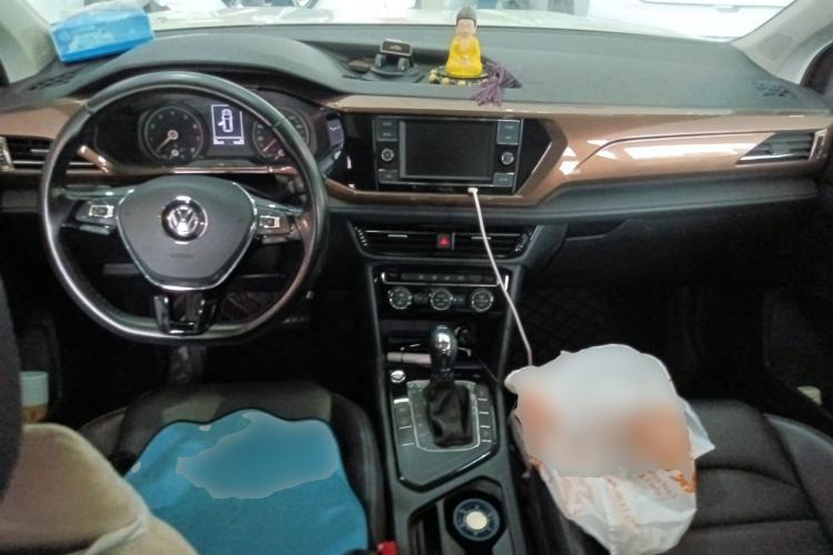 Used Volkswagen Tharu 2020 280TSI Two-Wheel Drive Comfort Edition China VI Standard Center Console