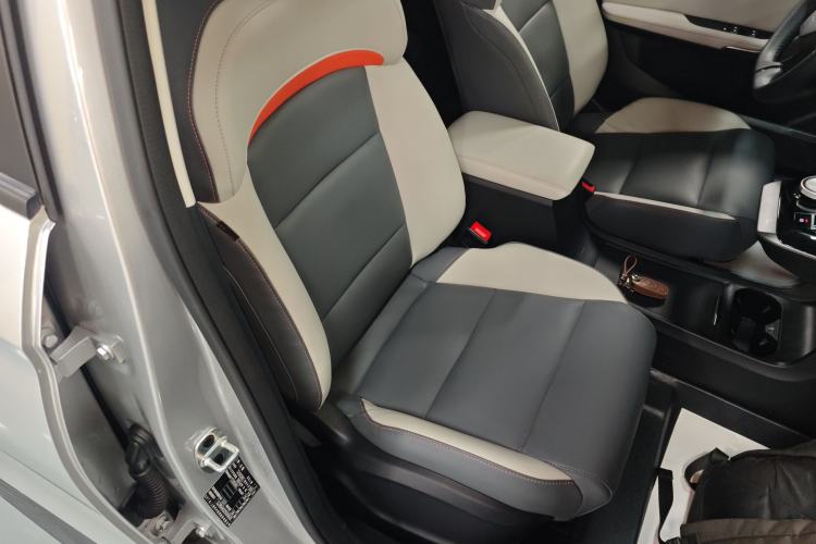 Used MG 4 EV 2023 415 km Range Sea-Faring Champion Edition Right Front Seat