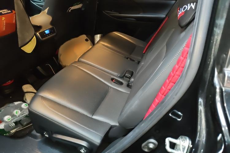 Used Toyota Highlander 2018 2.0T Four-Wheel Drive Luxury Version 7 Seats China VI Standard Interior 4