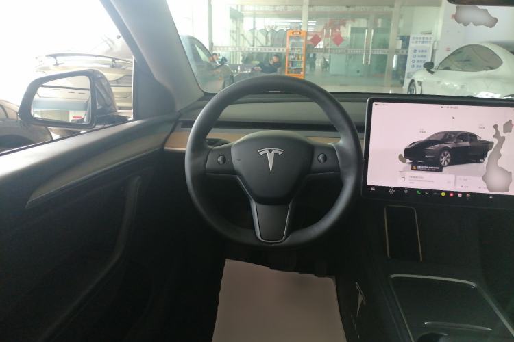 Used Tesla Model Y 2022 Rear-Wheel-Drive Version