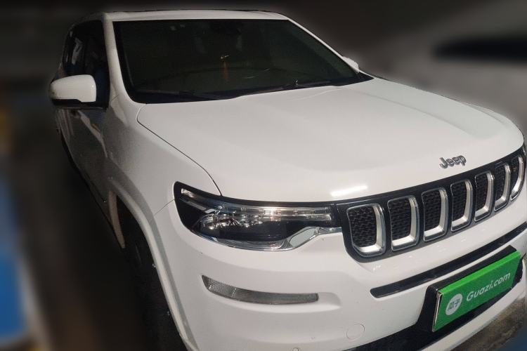 Used Jeep Grand Commander 2018 2.0T Four-Wheel Drive Smart Enjoyment Version China V Emission Standard
