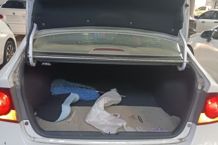 Used CIIMO 2015 1.8L Automatic Luxury Edition