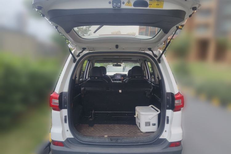 Used FORTHING Joyear X6 2017 Jingxiang Series 1.5T CVT Luxury Model Trunk