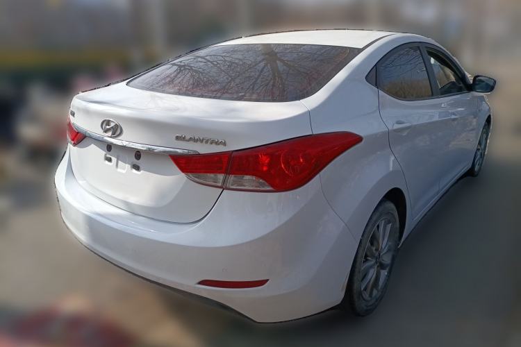 Used Hyundai Elantra (5th Generation / Langdong) 2015 1.6L Automatic Fashion Model