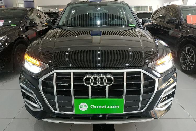 Used Audi Q5L 2022 40T Fashionable and Elegant Model Front