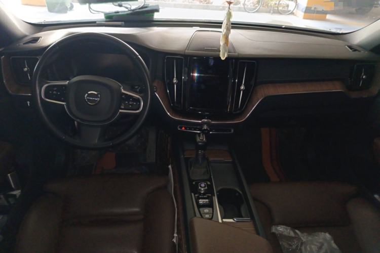 Used Volvo XC60 2021 T5 4x4 Zhiya Luxury Edition