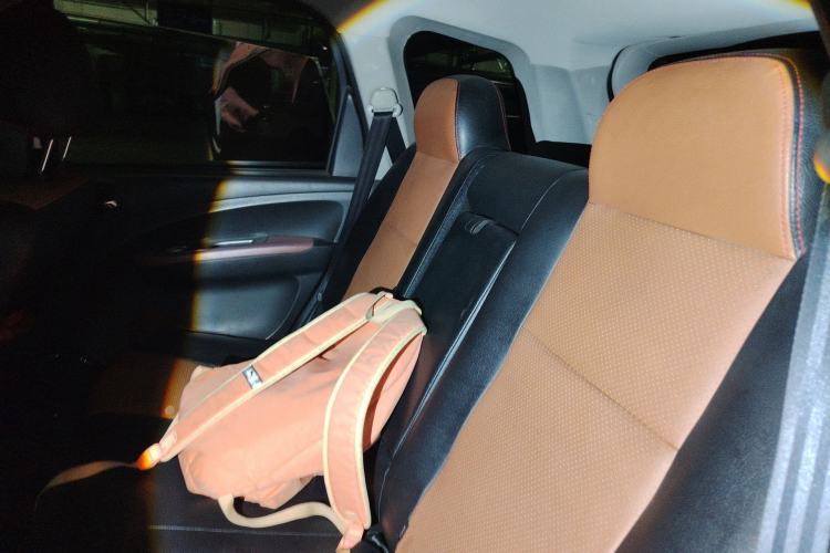 Used FORTHING Joyear X5 2013 1.6L Manual Luxury Model China IV Standard Left Rear Seat