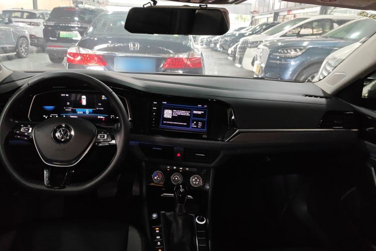 Used Volkswagen Sagitar 2021 280TSI DSG Comfort Connect Edition Center Console