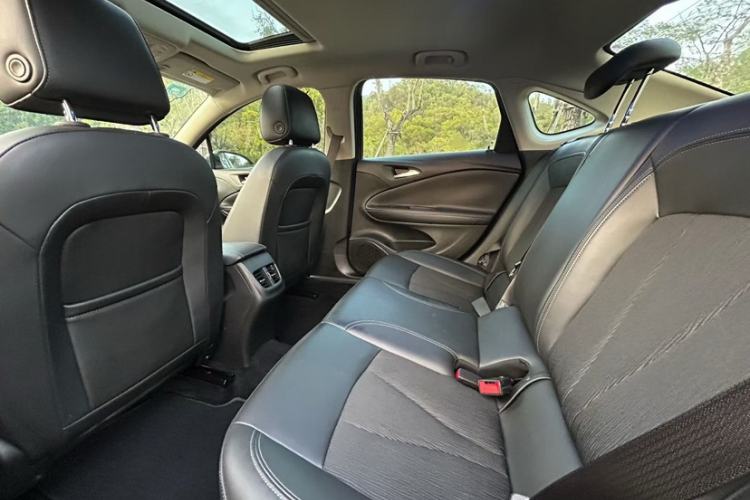 Used Buick Verano 2018 Sedan 20T Dual-Clutch Leading Model
