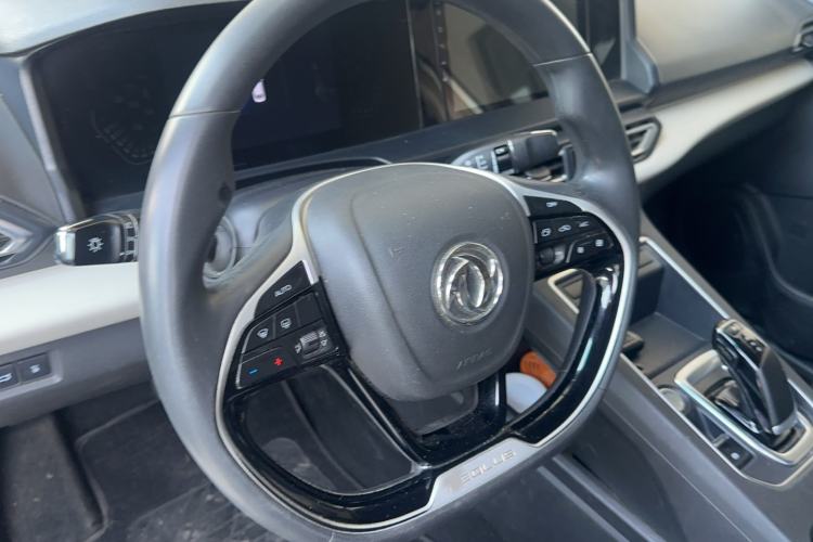 Used Dongfeng Aeolus E70 2023 500 Smart Version Lithium Iron Phosphate 48.6 kWh 110 kW