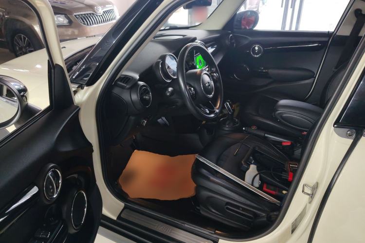 Used MINI 2018 1.5T ONE PLUS Five-Door Edition Driver Seat