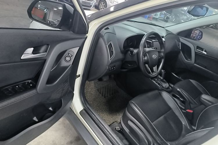 Used Hyundai ix25 2015 1.6L Automatic Two-Wheel Drive Smart GLS Trim
