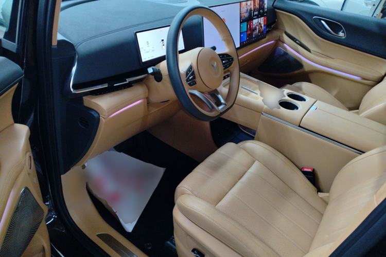 Used VOYAH Dream 2025 PHEV Four-Wheel-Drive Flagship Kunpeng Edition
