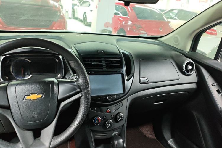 Used Chevrolet Trax 2016 1.4T Automatic Two-Wheel Drive Comfort Version with Sunroof