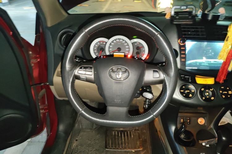 Used Toyota RAV4 2011 2.0L Automatic Luxury Edition