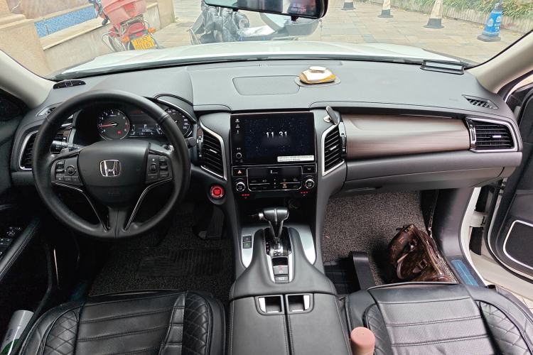 Used Honda Avancier 2019 240TURBO Two-Wheel Drive Luxury Edition Center Console