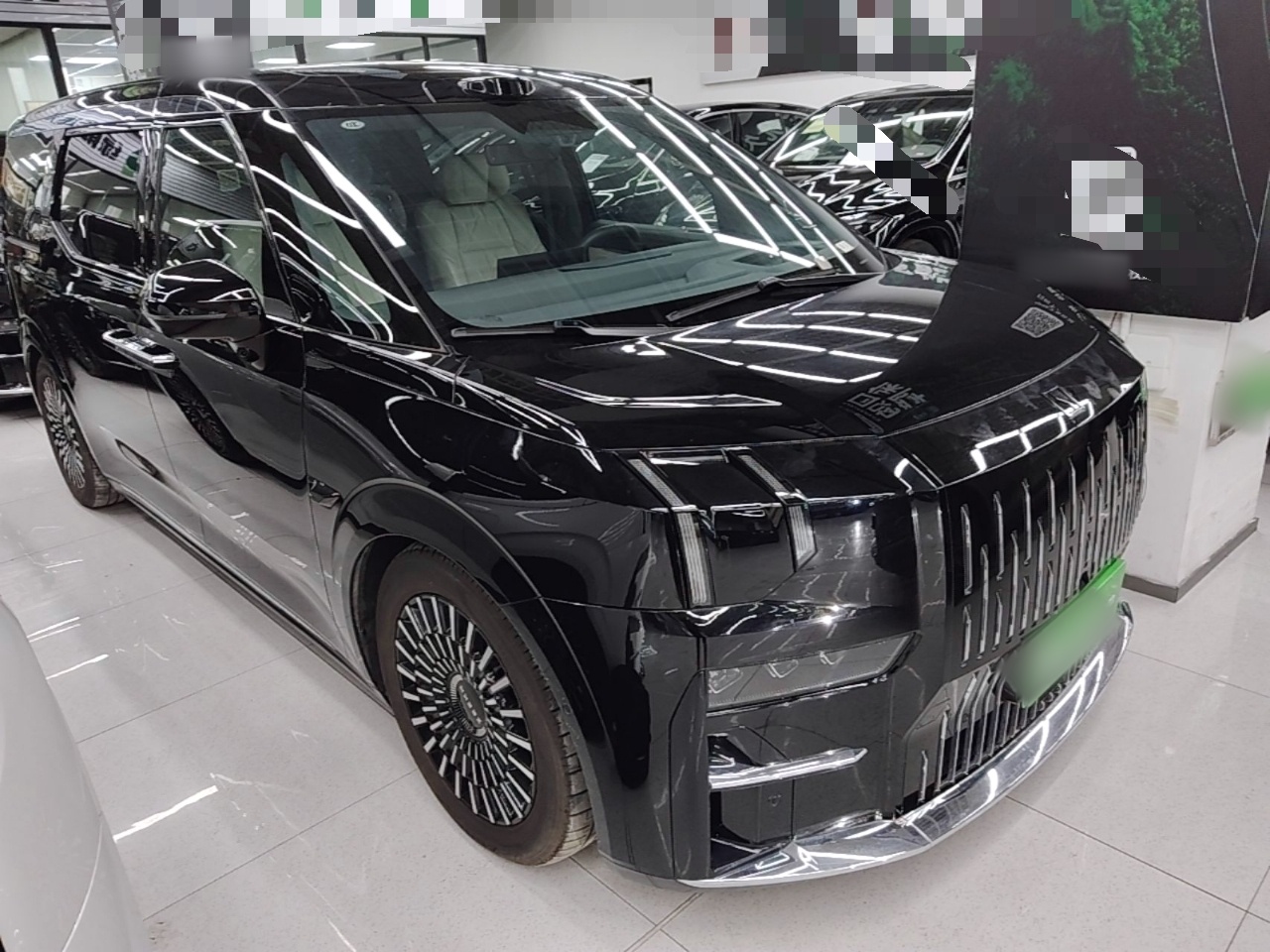 Zeekr 009 2024 Six-Seat Executive Version 4WD 108 kWh — снимка 3