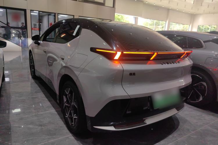 Used Lynk & Co Z20 2025 530 km Range Rear-Wheel Drive Pro Rear Left 45 Deg