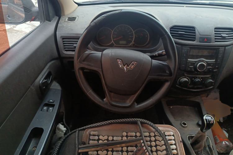 Used Wuling Hongguang 2015 1.2L S Base Model China V Standard Steering Wheel