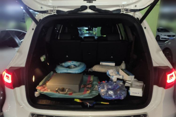 Used Mercedes-Benz GLB 2020 Facelift GLB 200 Fashion Edition Trunk